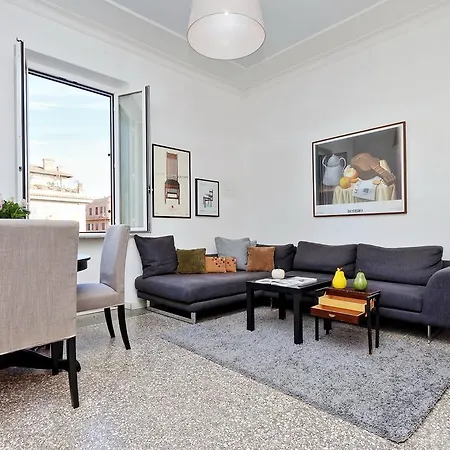 Piazza Capponi Apartment-2